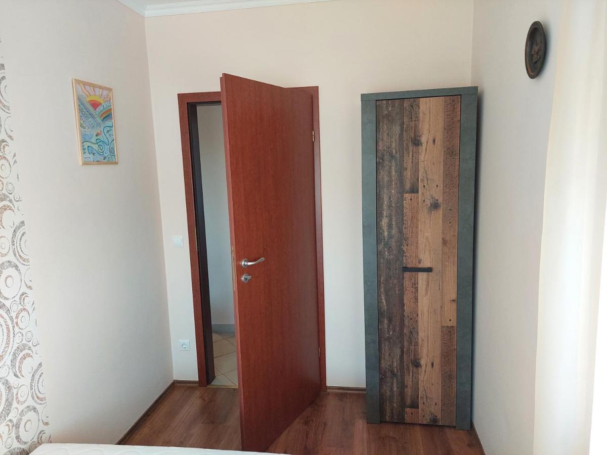 Samuci Apartman Hajdúszoboszló Buitenkant foto