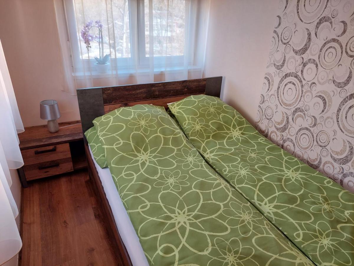 Samuci Apartman Hajdúszoboszló Buitenkant foto